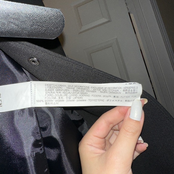 ✨🤍 New Zara Black Coat Jacket with Belt ft. Pearl and Tweed Collar Size L 🤍✨ - Picture 5 of 8